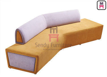 comprare Disposizione dei posti a sedere ricoperta moderna bicolore del banco della cabina, disposizione dei posti a sedere commerciale del sofà della cabina online manufacture