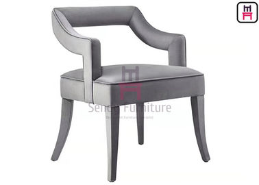 comprare Sedie di legno scavate del ristorante dello schienale completamente ricoperte in velluto grigio di colore online manufacture